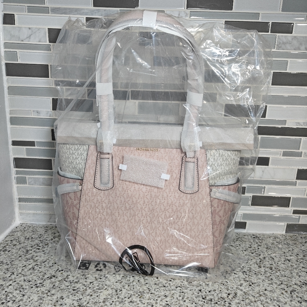 Michael Kors Voyager Large Color-Block Signature Logo Tote Bag (Powder Blush Mul